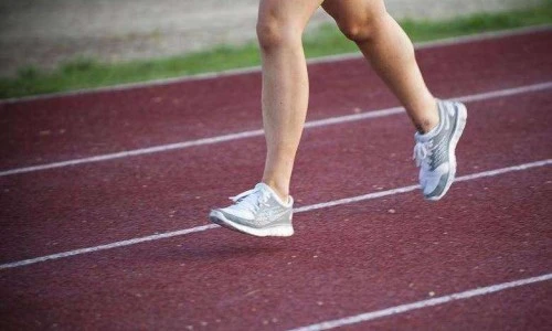 Naravna pomoč pri zvinih