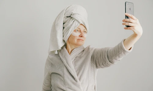 10 učinkovitih nasvetov proti gubam za lepši in bolj negovan videz kože