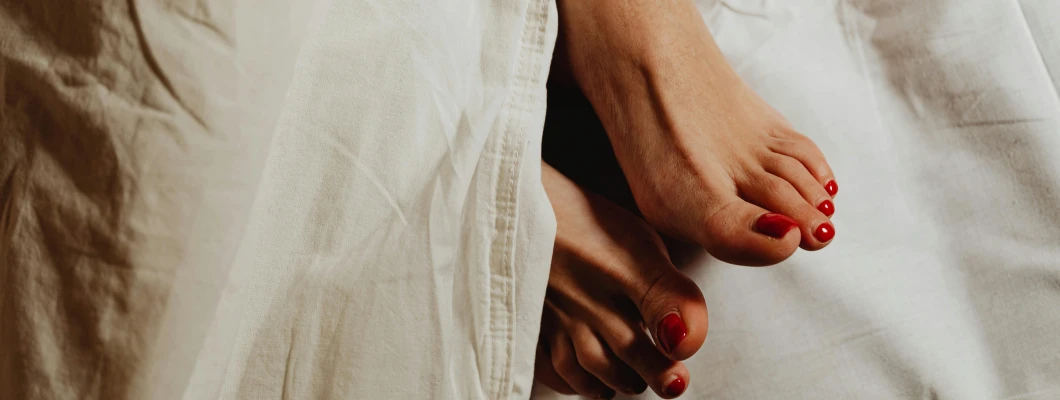 Alergična koža: zakaj nastane, kako jo prepoznati in kako izbrati varno kozmetiko