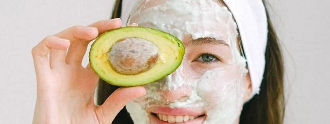 Avokadova maska za svilnato kožo