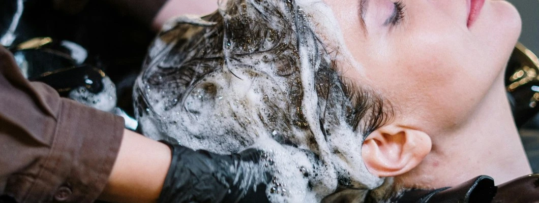 Mini vodnik za lepe lase: Zdravi in sijoči lasje so posledica skrbne in naravne nege