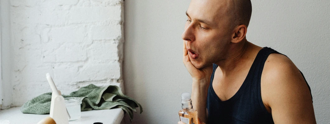 Moška kozmetika: nega obraza, brade in lasišča brez zadrege